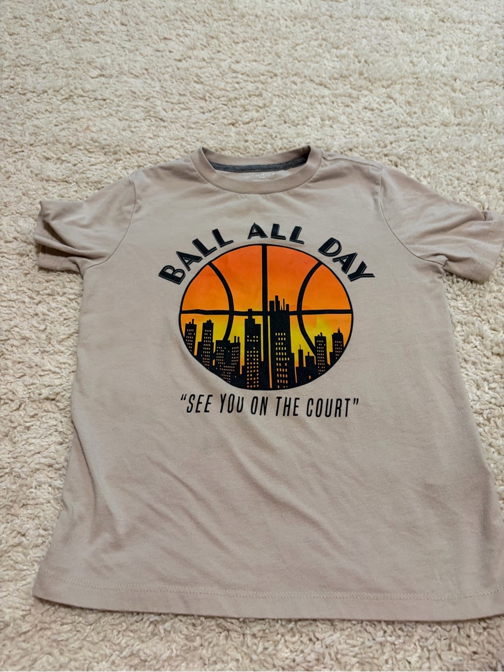 Old Navy Tee size 8